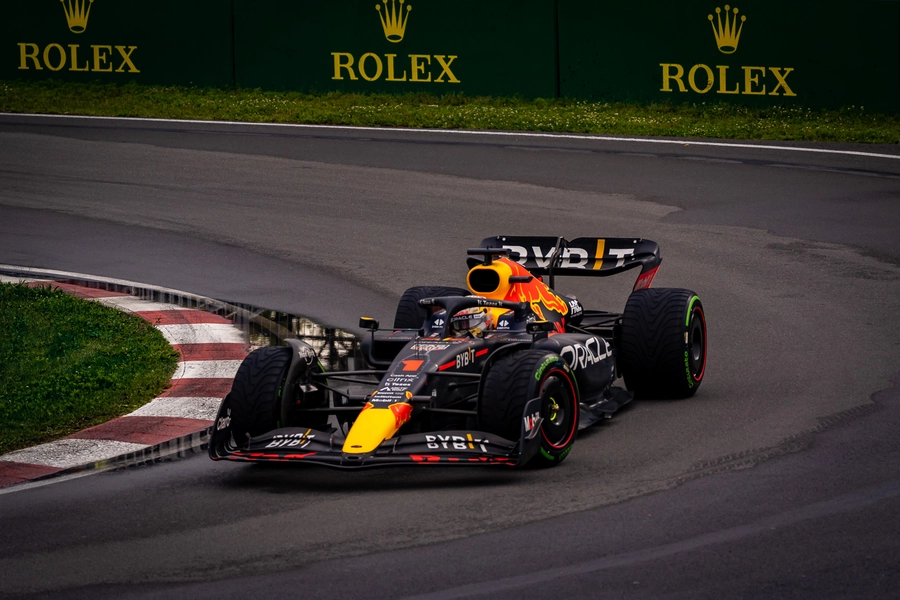 Max Verstappen on Turn 10