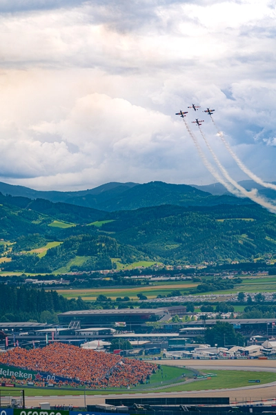 Redbull Flying Bulls over Spielberg